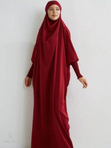 Jilbab rouge, style contemporain et chic