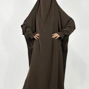Jilbab une pièce marron élégant et confortable pour toutes occasions