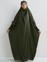 Jilbab vert en tissu léger, parfait pour les journées ensoleillées