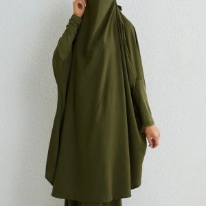 Jilbab en vert olive, parfait pour un look chic et modest