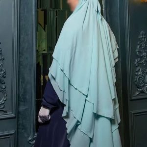 Khimar plissé bleu ciel à 3 voiles en mousseline