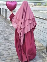 Khimar rose plissé à trois voiles en mousseline