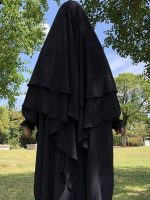 Khimar noir à 3 voiles élégant et polyvalent