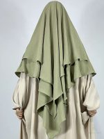 Khimar vert sauge à trois voiles élégant et raffiné