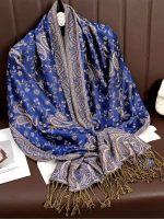 Pashmina bleu royal élégante et douce