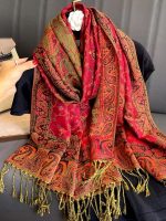 Pashmina rouge impérial en tissu léger et doux