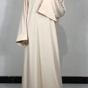 Robe abaya beige élégante et moderne