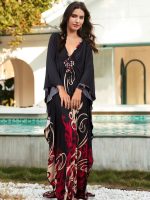 Robe djellaba rouge et noire, style arabesque