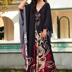 Djellaba élégante aux motifs arabesques en rouge et noir