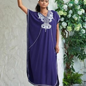 Djellaba bleu royal au style traditionnel et raffiné