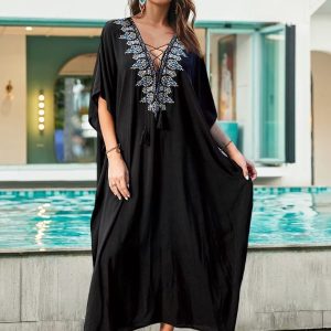 Robe djellaba ébène perlée élégante