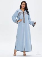 Robe traditionnelle revisitée pour femmes modernes
