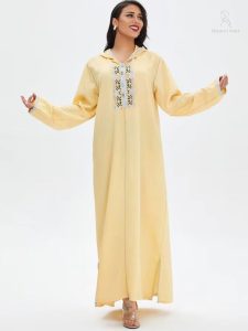 Djellaba féminine contemporaine couleur or pâle