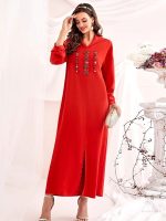 Robe traditionnelle revisitée en rouge pour femmes