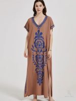 Djellaba floral azur parfaite pour les journées ensoleillées