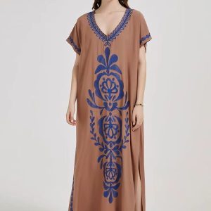 Djellaba floral azur parfaite pour les journées ensoleillées