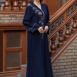 Djellaba Al-Nour avec motifs marocains raffinés