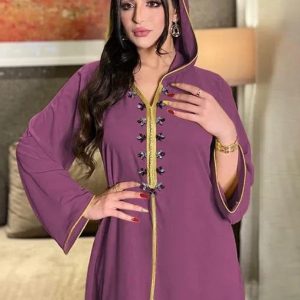 Djellaba marocaine élégante en teinte violette