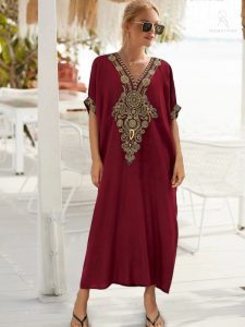 Robe longue en djellaba, couleur rubis éclatante